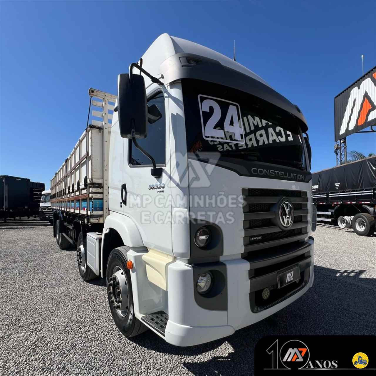 CAMINHAO VOLKSWAGEN VW 30320 Graneleiro BiTruck 8x2 MP Caminhões e Carretas PATOS DE MINAS MINAS GERAIS MG